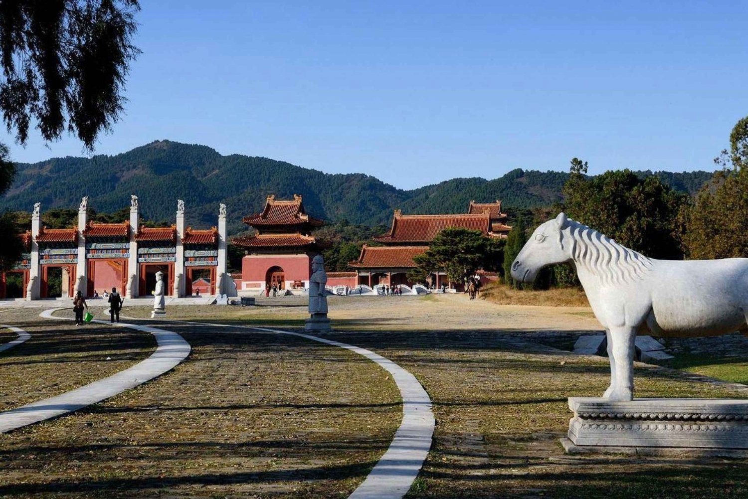 Beijing: Eastern Qing Tombs and Huangyaguan Great Wall Tour