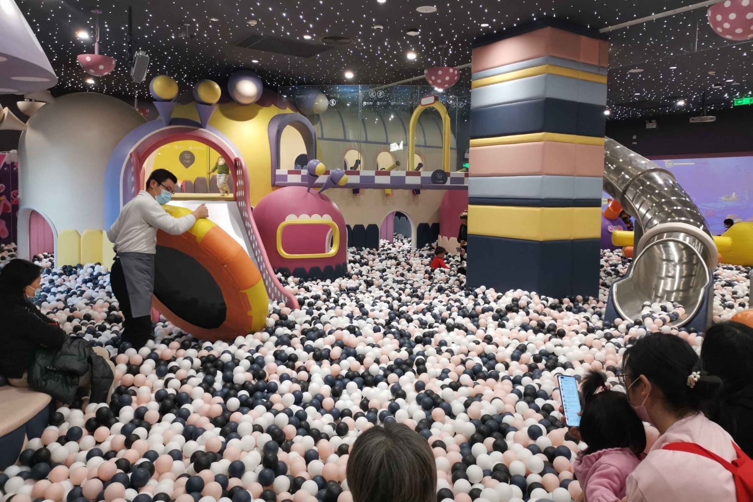 Beijing: Fangyuanli Kids’ Fantasy Play Zone Entry Ticket