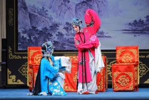 Akrobatshow och Pekingoperan i Peking med transfer