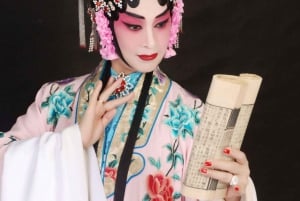 Akrobatshow och Pekingoperan i Peking med transfer