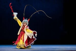 Akrobatshow och Pekingoperan i Peking med transfer