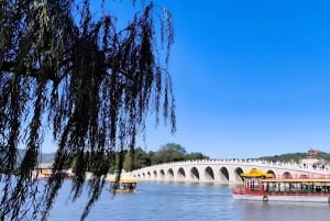 Peking: Halvdagsutflykt med båt för att utforska Sommarpalatset