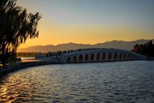Peking: Halvdagsutflykt med båt för att utforska Sommarpalatset