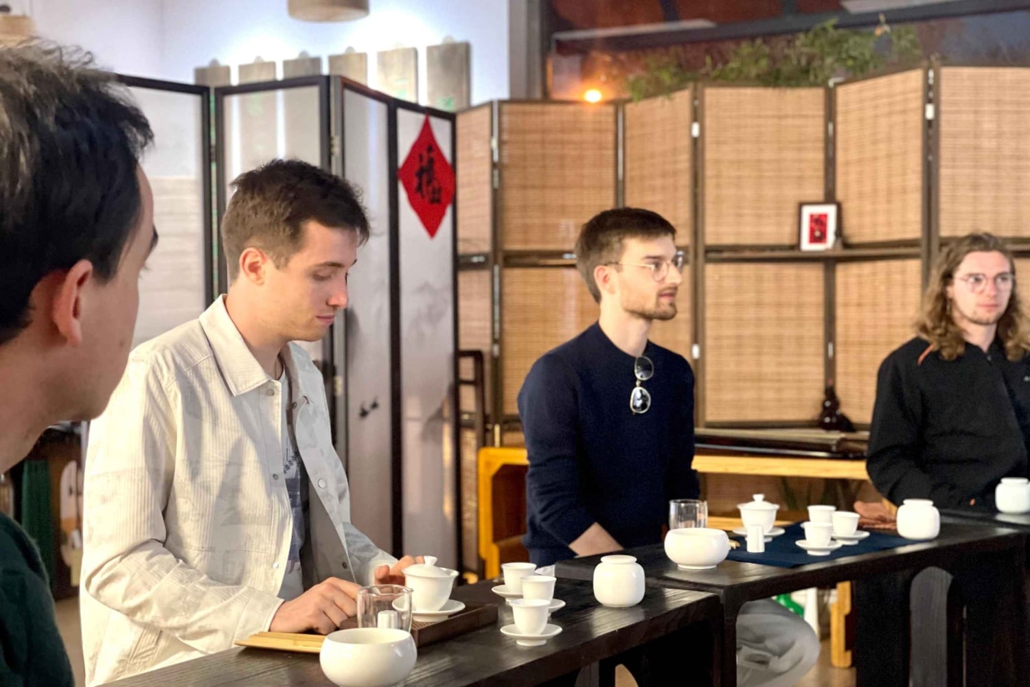 Практический культурный тур по Пекину: чай, музыкальные инструменты, каллиграфия