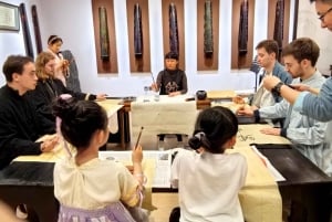 Практический культурный тур по Пекину: чай, музыкальные инструменты, каллиграфия