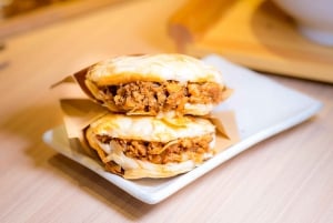 Beijing: Hutong Private Culinary Walking Tour