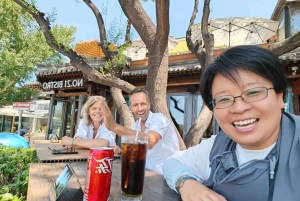 Beijing: Hutong Walking Tour with Rickshaw Ride