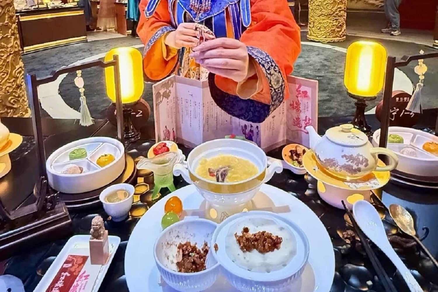 Beijing: Imperial Themed Banquet with Opera and Costume