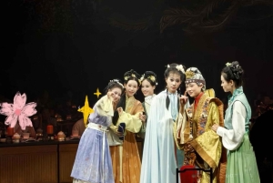 Beijing: Imperial Themed Banquet with Opera and Costume