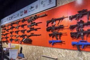 Pequim: Batalha de pistolas de água em recinto fechado com jogadores locais