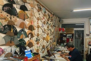 Peking: Opi kalligrafiaa, maalausta tai veistämistä mestarilta