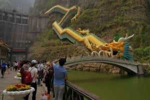 Recorrido por el Desfiladero de Longqing de Pekín con conductor de habla hispana