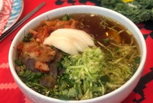 Pekingin markkinakierros ja 10 ruokalajin perheateria