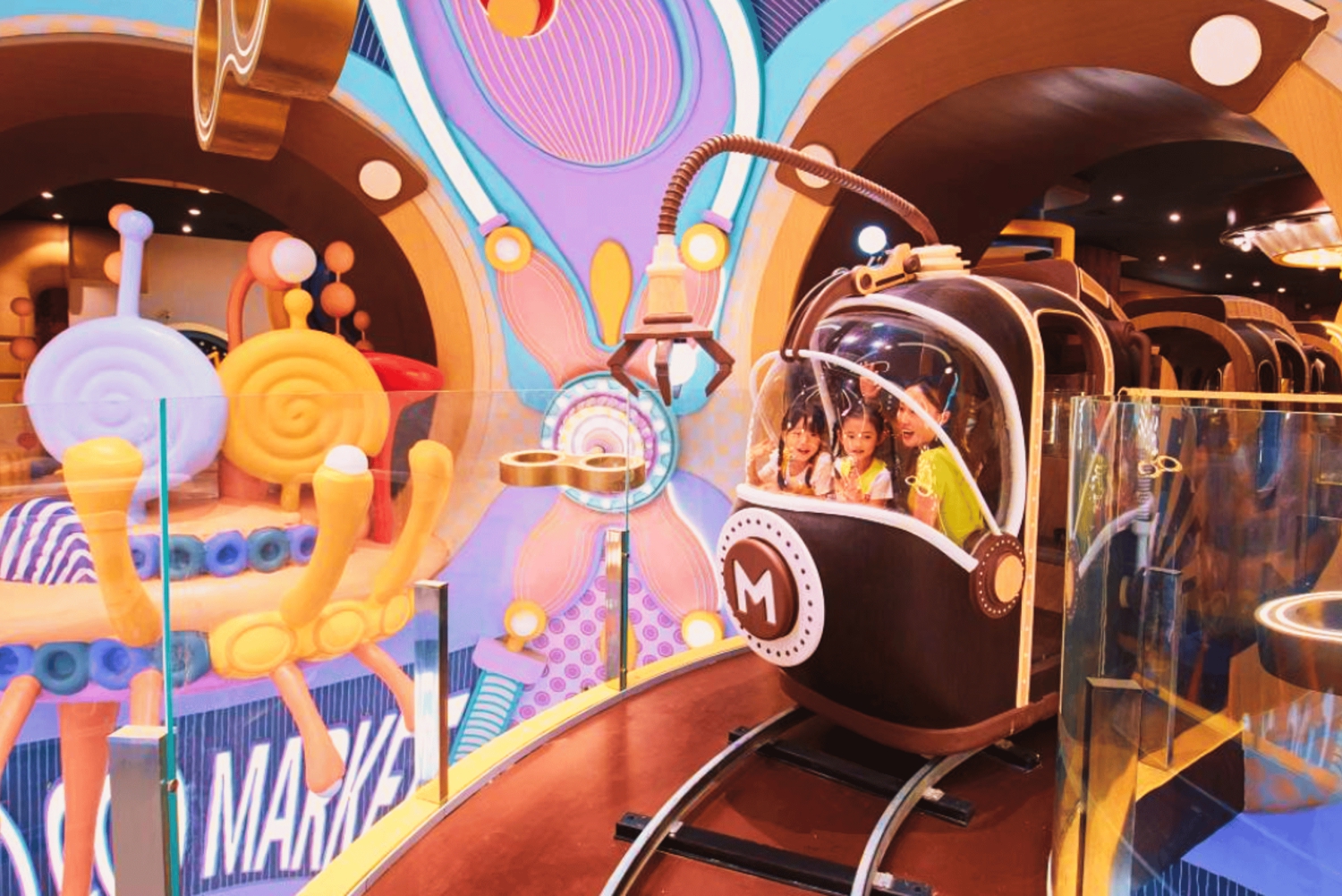 Beijing: Meland Club Innendørs lekeplass Inngang