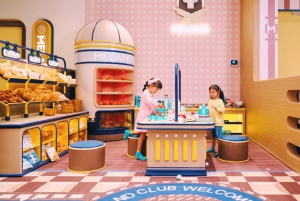 Beijing: Meland Club Innendørs lekeplass Inngang