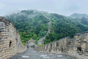 Pechino: Tour di un giorno della Grande Muraglia di Mutianyu e della stazione sciistica di Huaibei