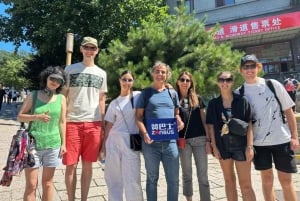Beijing: Mutianyu Great Wall Day Trip by Bus with Tickets