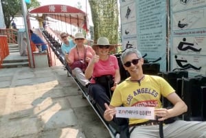Beijing: Mutianyu Great Wall Day Trip by Bus with Tickets