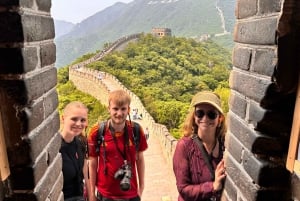 Pechino: tour in autobus guidato della Grande Muraglia di Mutianyu (ENG/ESP/RUS)