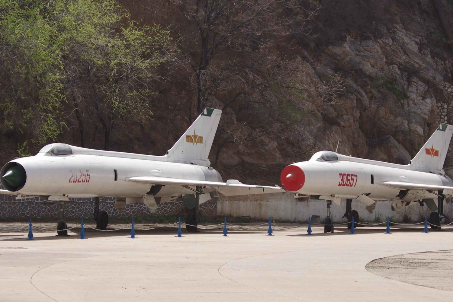 Пекин: Экскурсия по Великой стене Мутяньюй и Китайский музей авиации