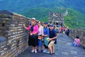 Peking: Mutianyu-muurikierrokset lipulla ja buffet-lounaalla
