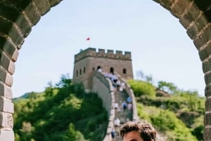 Peking: Mutianyu-muurikierrokset lipulla ja buffet-lounaalla