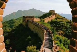 Peking: Mutianyu-muurikierrokset lipulla ja buffet-lounaalla