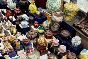 Beijing: Panjiayuan Antique Market Tour and Handmade Sachet