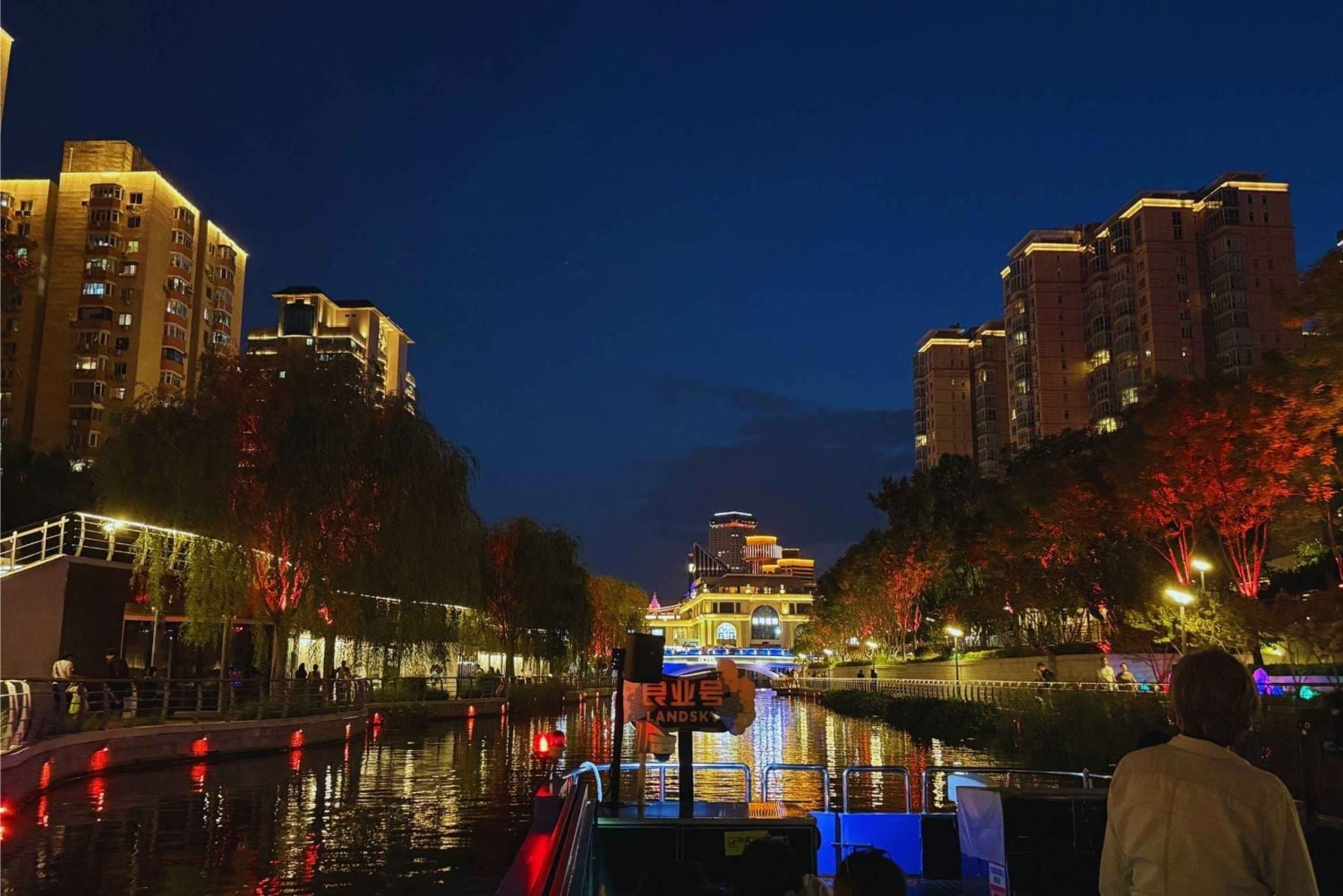 Beijing: Panjiayuan-markedet og Liangma-flodens guidede krydstogt om aftenen