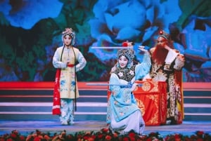 Beijing: Panjiayuan Market&Liangma River Cruise Night Tour