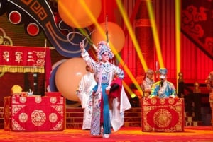 Beijing: Panjiayuan Market&Liangma River Cruise Night Tour