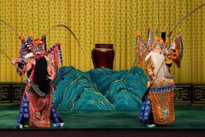 Beijing: Panjiayuan Market&Liangma River Cruise Night Tour