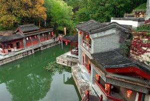 Beijing: Panjiayuan Market&Liangma River Cruise Night Tour