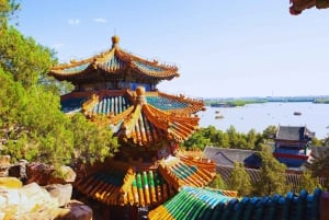 Beijing: Panjiayuan Market&Liangma River Cruise Night Tour