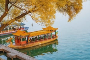 Beijing: Panjiayuan Market&Liangma River Cruise Night Tour