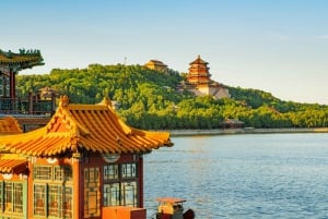Beijing: Panjiayuan Market&Liangma River Cruise Night Tour