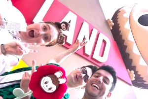 Pechino: tour privato della città di Pop Mart e del mercato dei prodotti anime