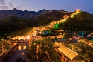 Tour privato notturno di Pechino alla Grande Muraglia di Badaling