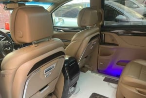 Pekingin yksityiset rautatieaseman saapumis-/lähtökuljetukset