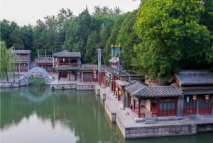 Beijing: Private Royal Waterway Cruise & Summer Palace