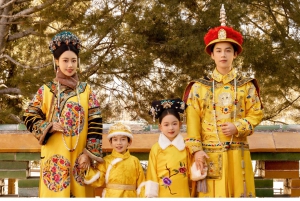 Beijing: Hanfu Experience & Photo Shoot – Family & Couples