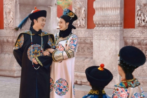 Beijing: Hanfu Experience & Photo Shoot – Family & Couples