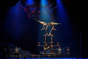 Peking: Akrobatikshow på Röda Teatern visar kinesisk kultur