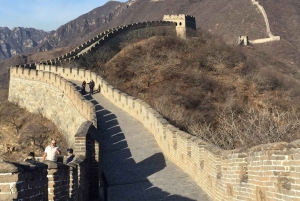 Экскурсия в Пекине для небольших групп по Великой китайской стене и гробнице династии Мин