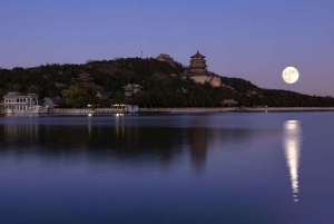 Peking: Sisäänpääsylippu kesäpalatsiin ja valinnainen opastettu kierros