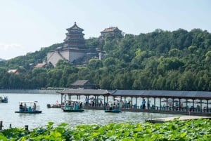 Peking: Sisäänpääsylippu kesäpalatsiin ja valinnainen opastettu kierros