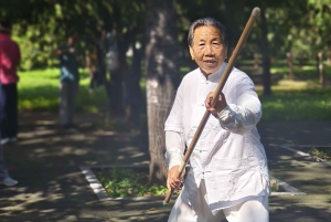 Beijing: Tai Chi Class IN Temple of Heaven & Hot Pot Lunch