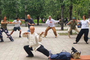 Beijing: Tai Chi Class IN Temple of Heaven & Hot Pot Lunch