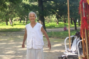 Beijing: Tai Chi Class IN Temple of Heaven & Hot Pot Lunch