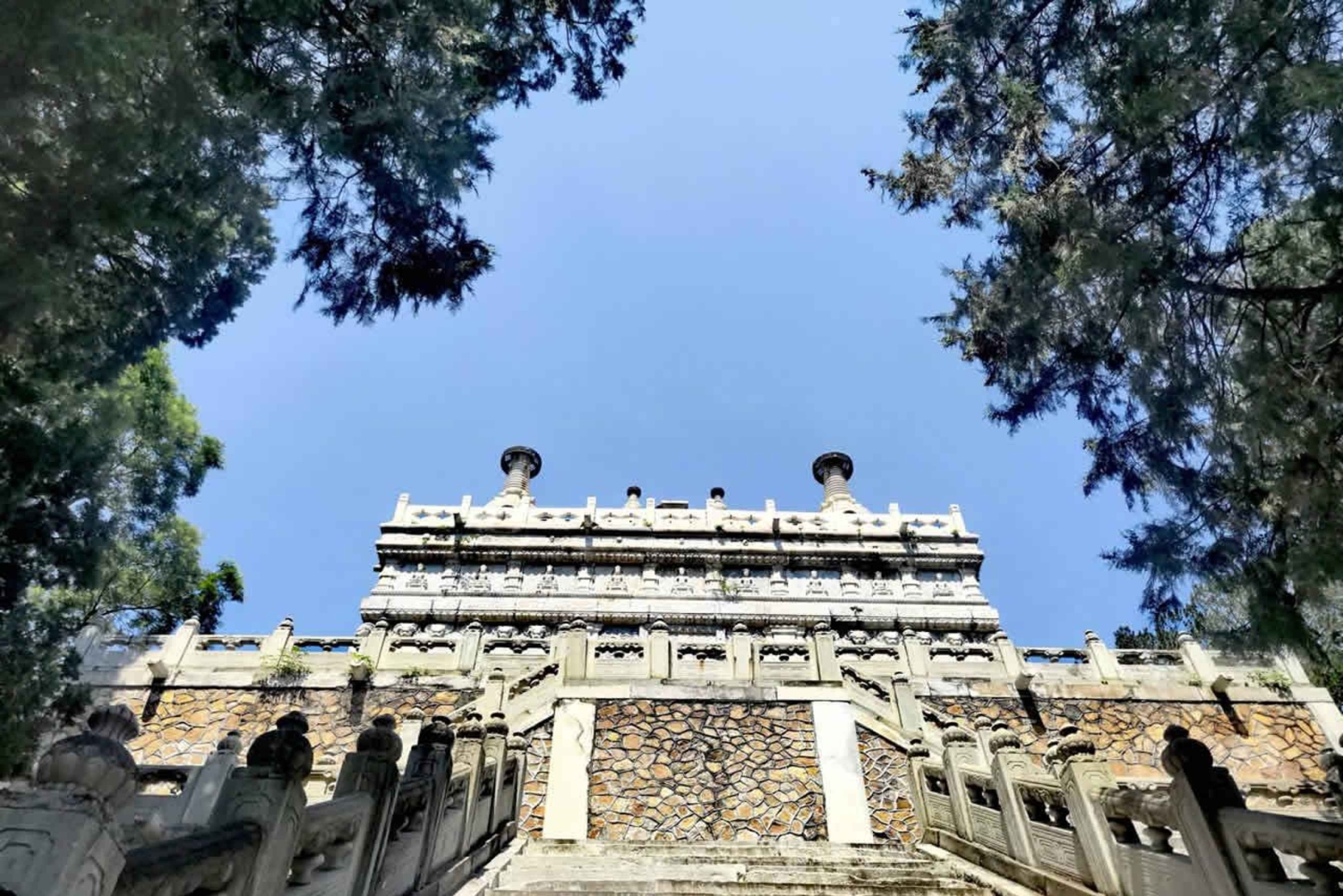 Beijing: Tanzhe and Biyun Temple Private Day Trip